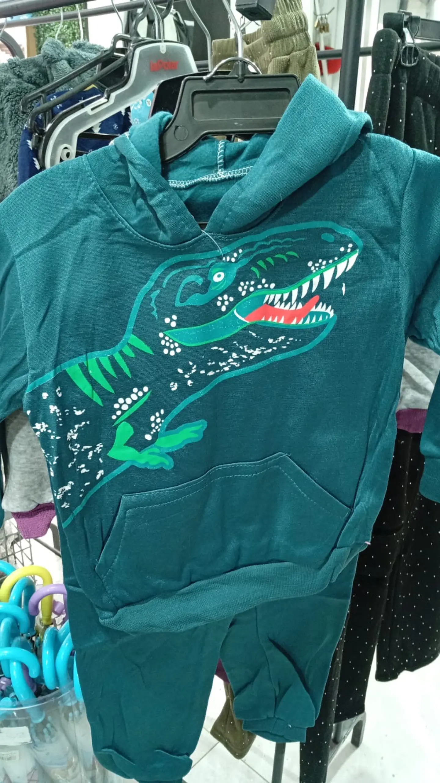 BUZO OFERTA NIÑA -NIÑO  3