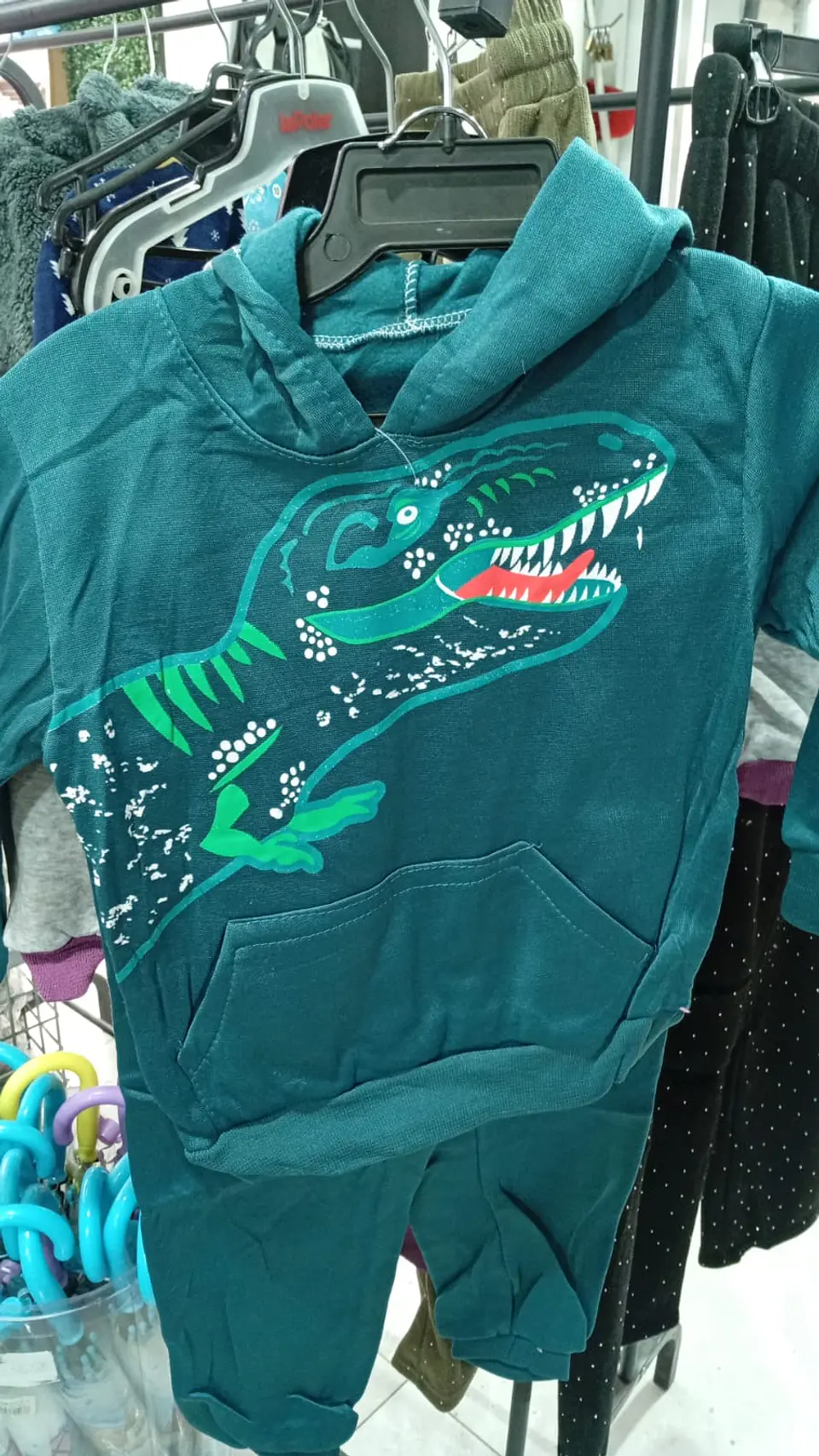 BUZO OFERTA NIÑA -NIÑO  3
