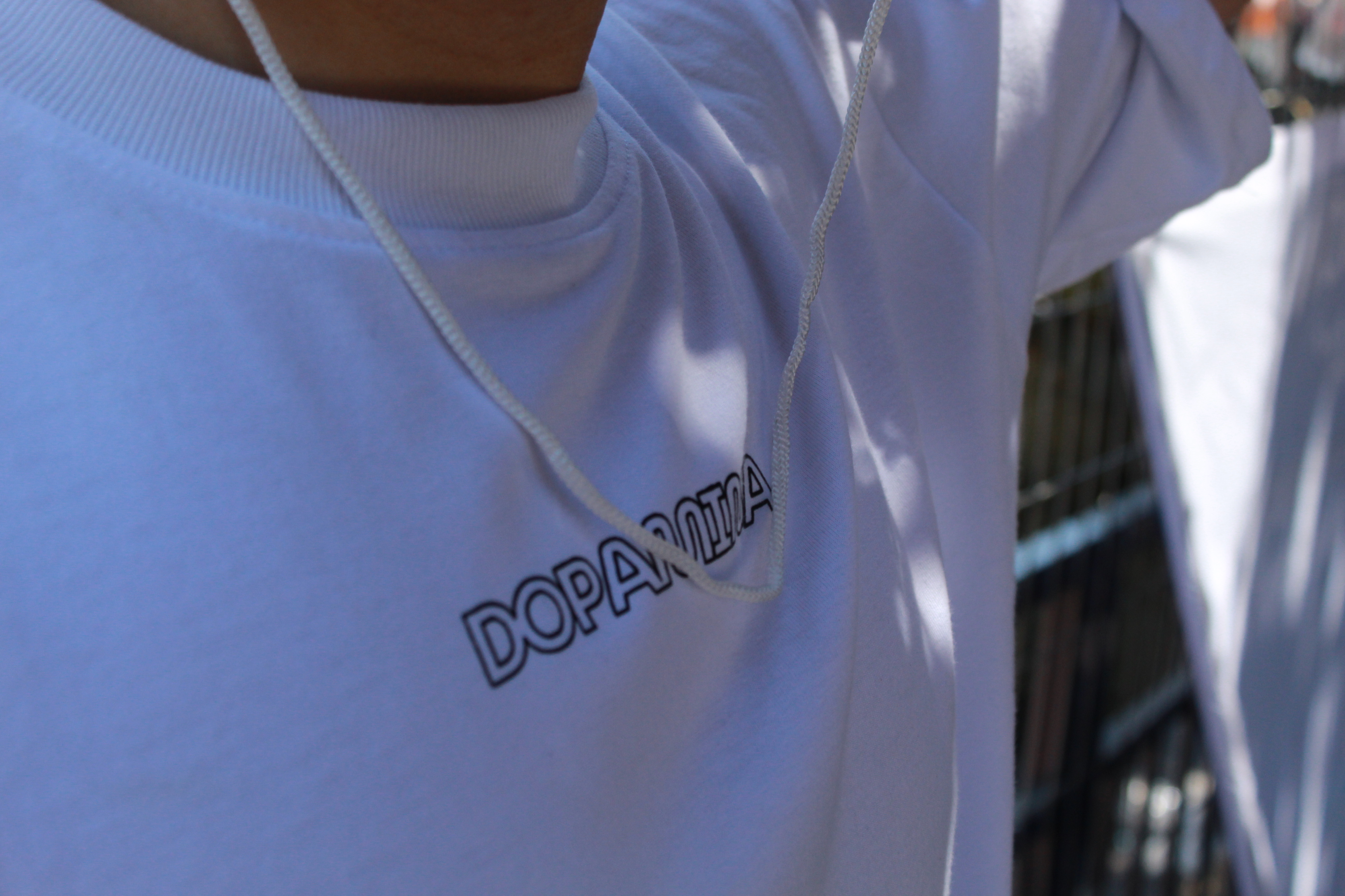 Polera DTmF Básica Blanca BoxyFit 3