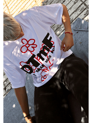 Polera DTmF Flor Roja Blanca BoxyFit