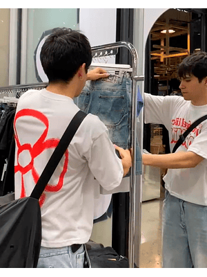 Polera San Valentín Blanca/Rojo BoxyFit