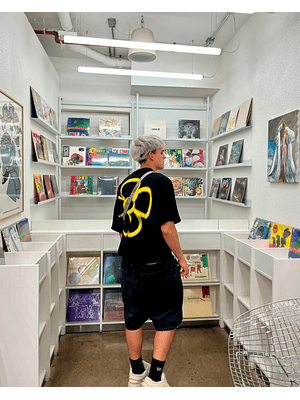 Polera San Valentín Negra/Amarillo BoxyFit