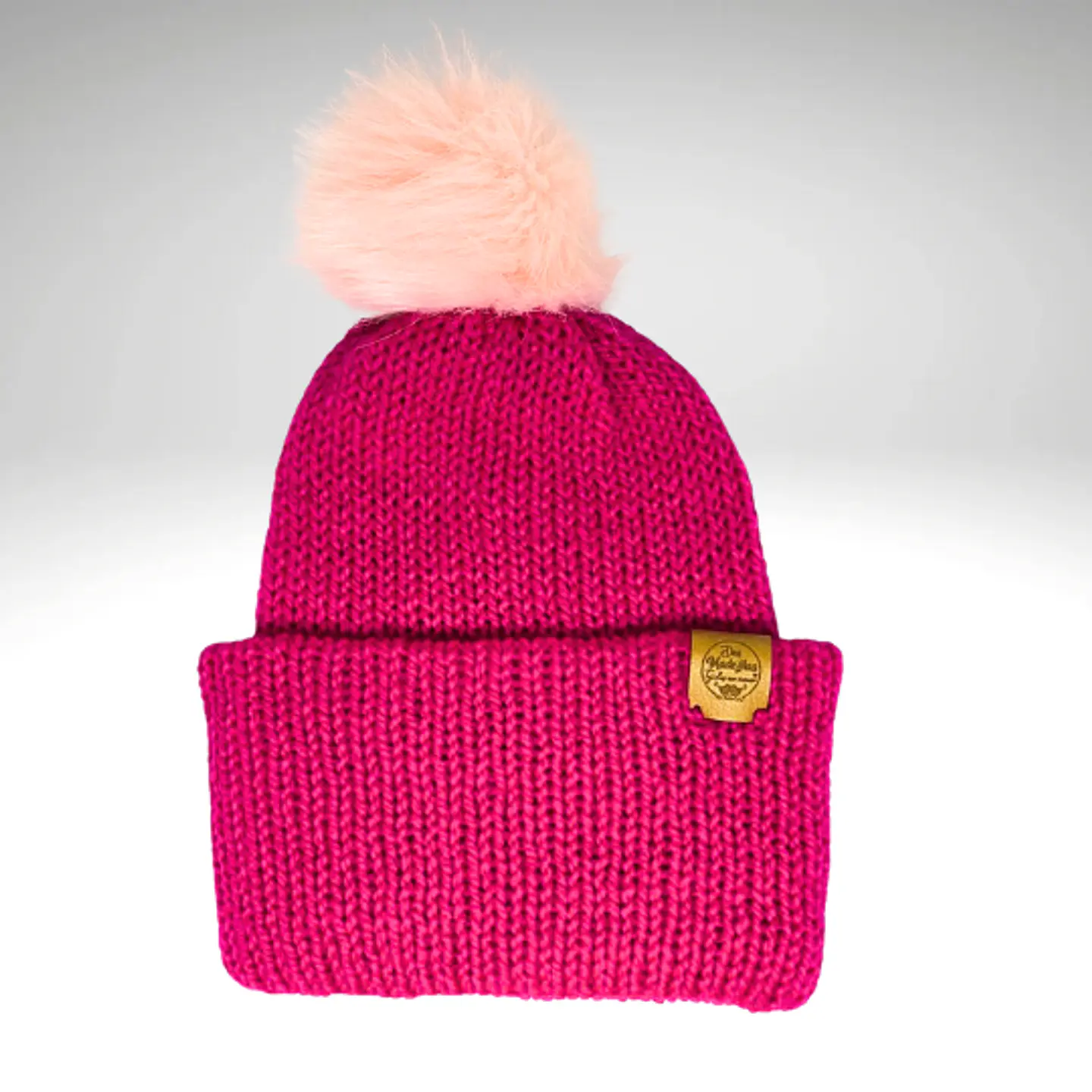 Gorro de Lana Fucsia con Pom Pom  2