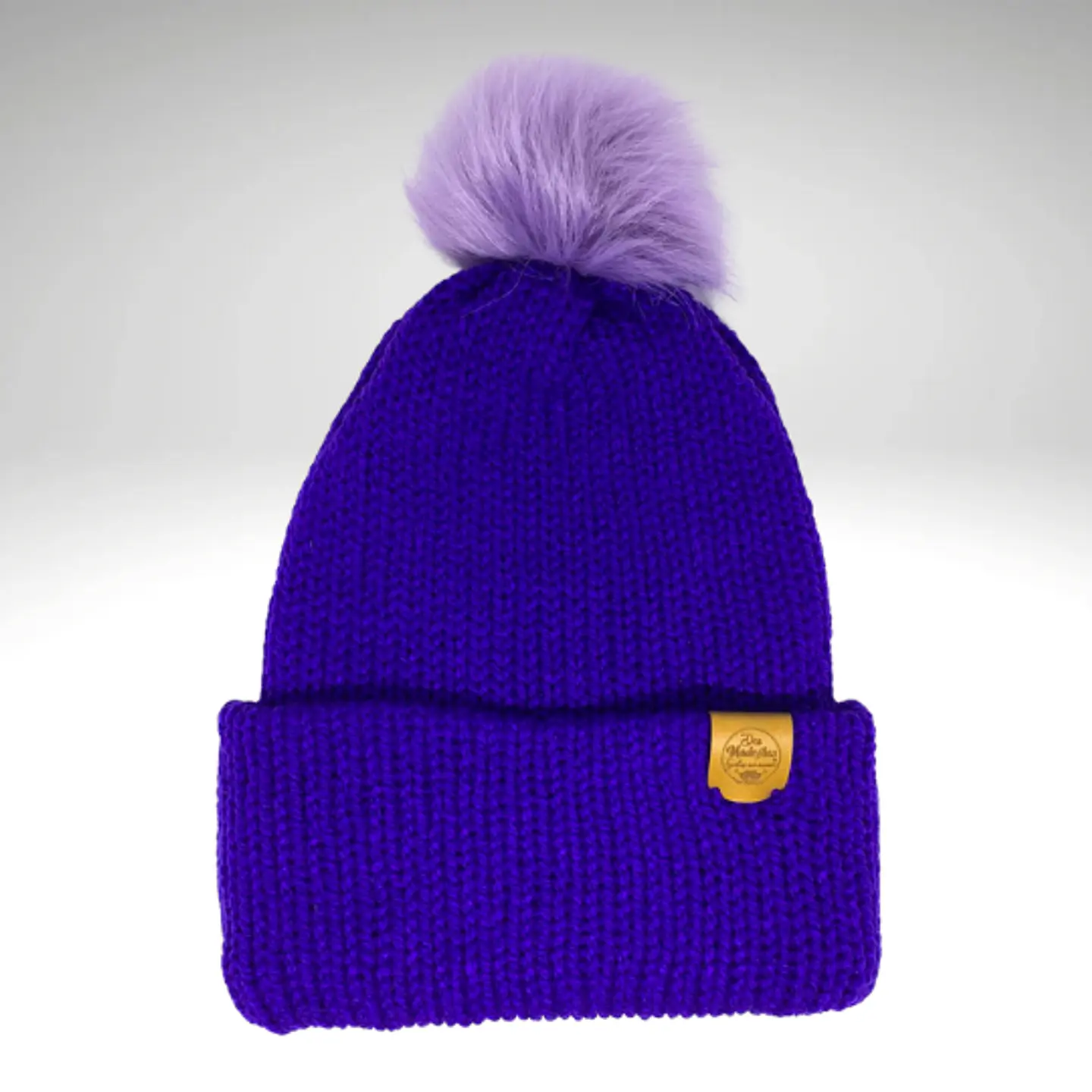 Gorro de Lana Morado con Pom Pom  2