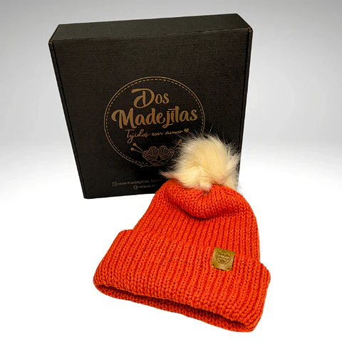 Gorro de Lana Naranjo con Pom Pom 