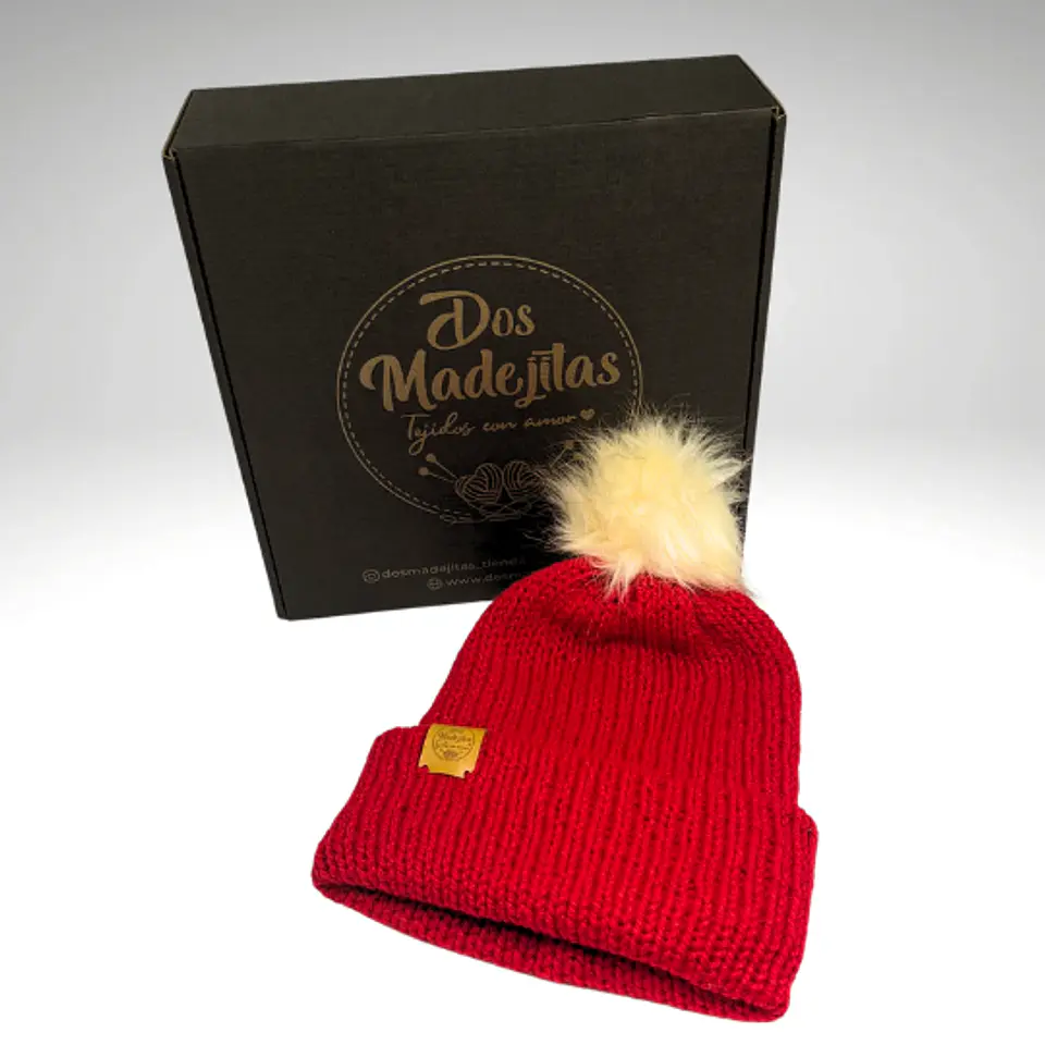 Gorro de Lana Rojo con Pom Pom  1