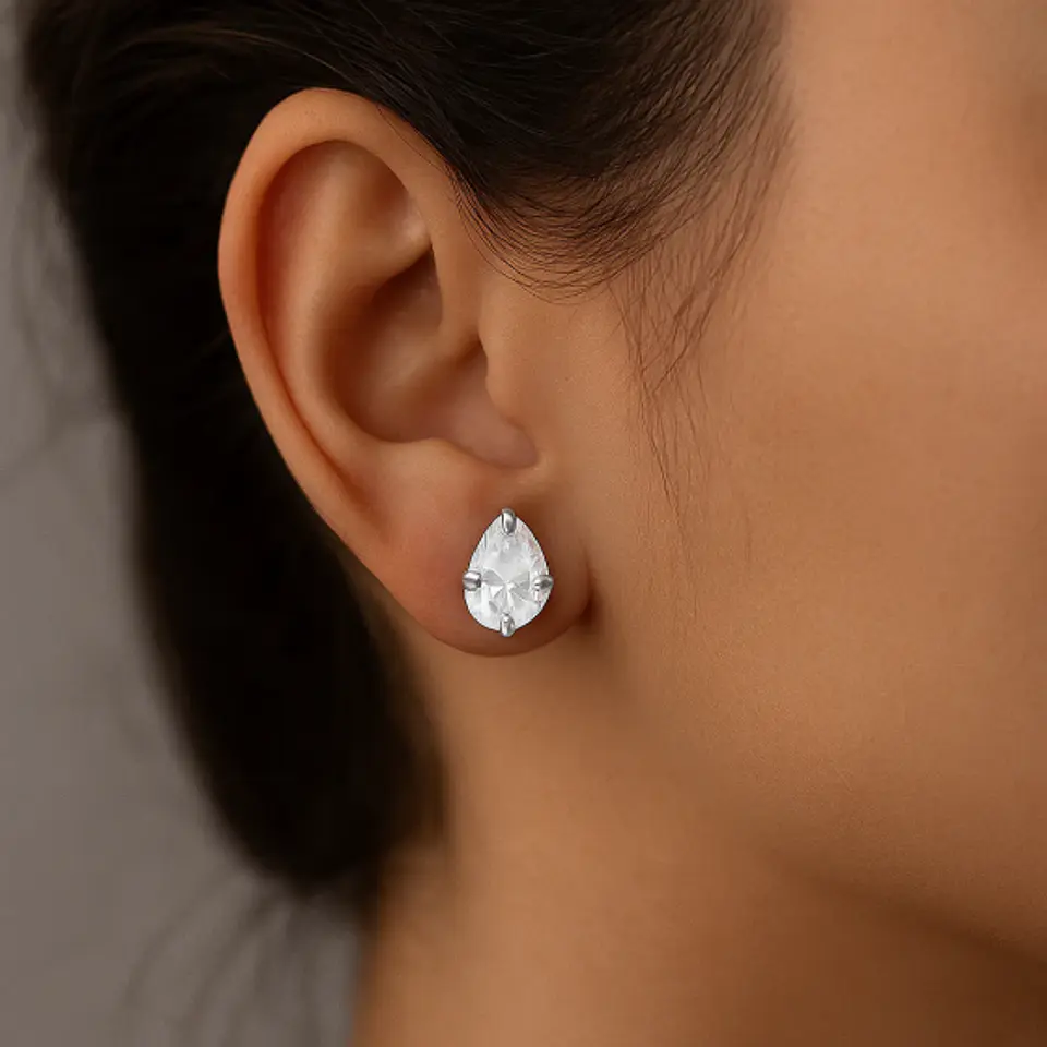 Aro Gota Circón 6x8 mm 2