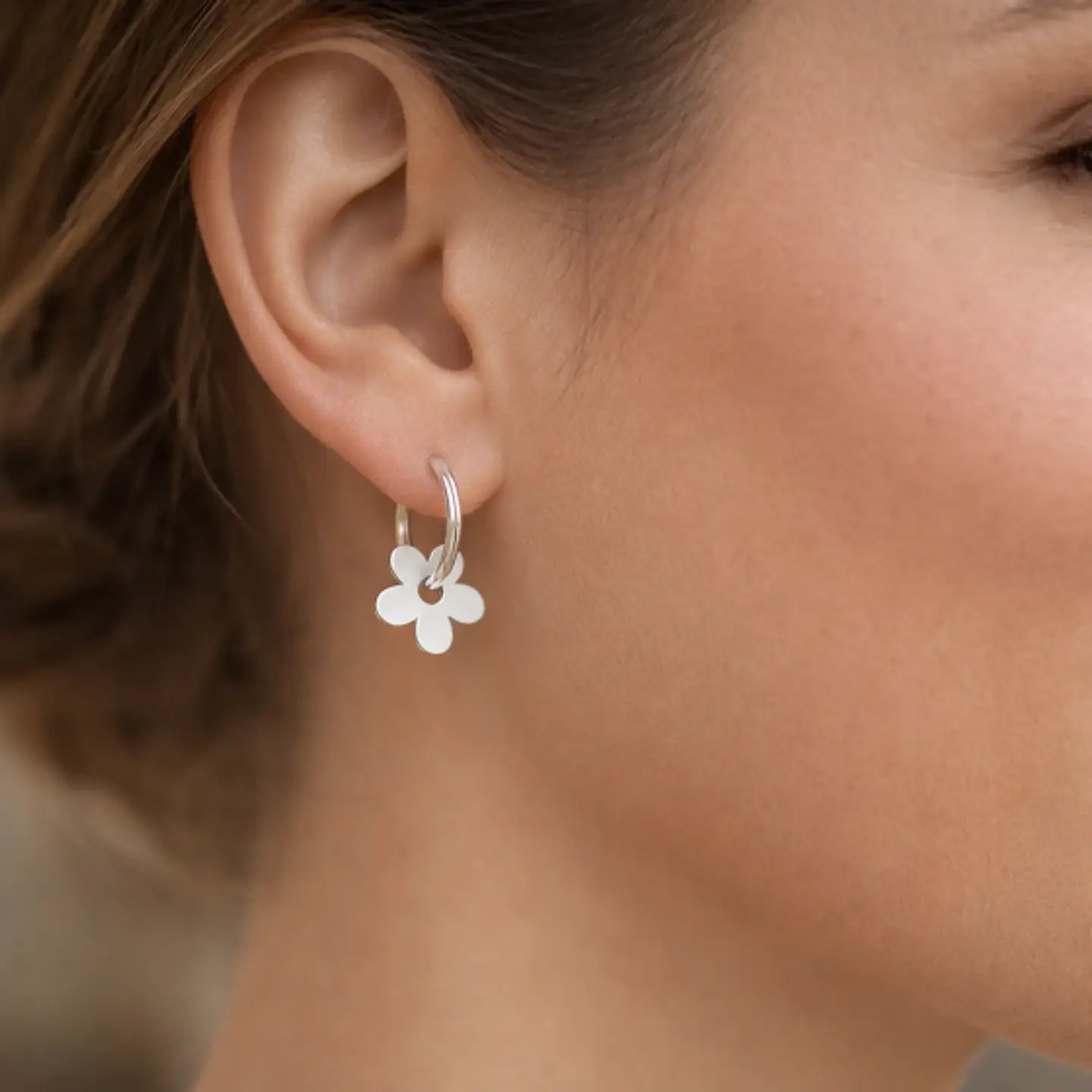 Argolla Flor 16 mm 2