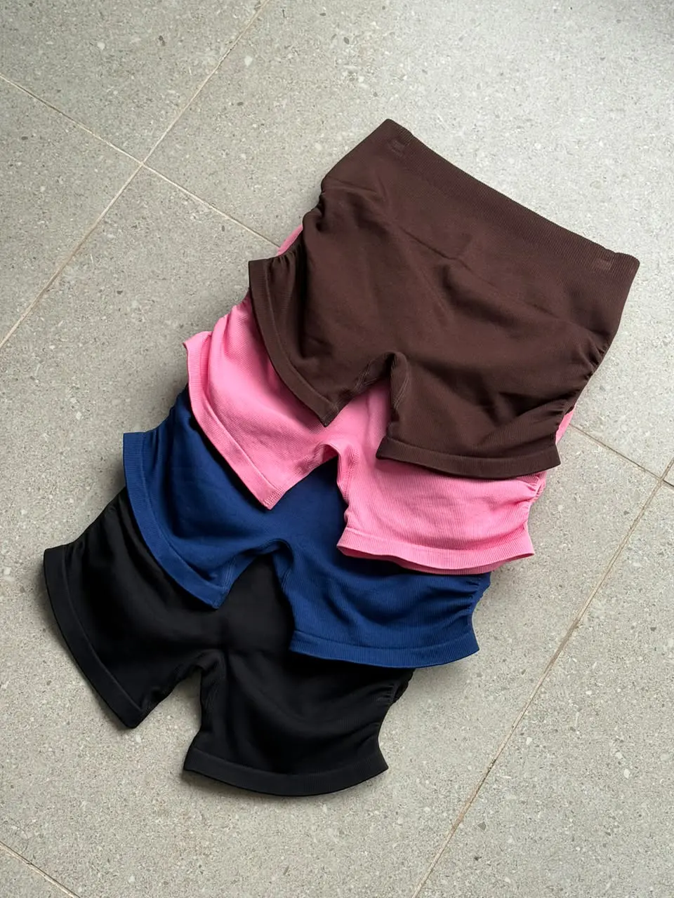 Short Deportivo Acanalado – Push-Up & Scrunch Lateral 1