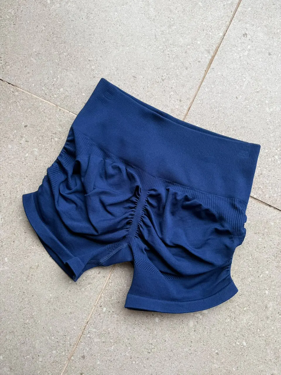 Short Deportivo Acanalado – Push-Up & Scrunch Lateral 5