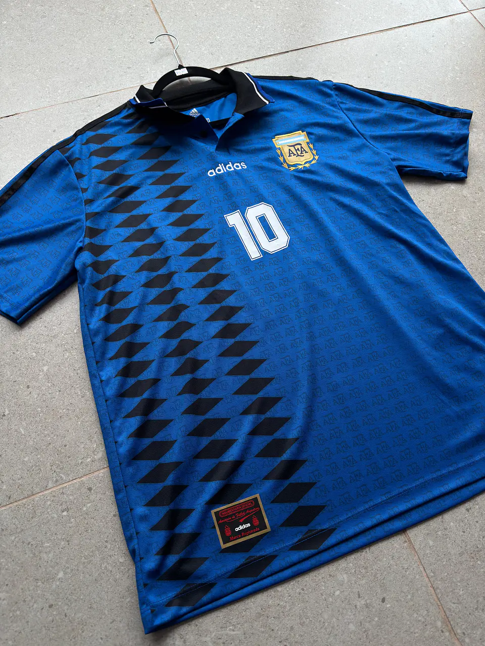 Camiseta / Polera de Fútbol Argentina Retro 2