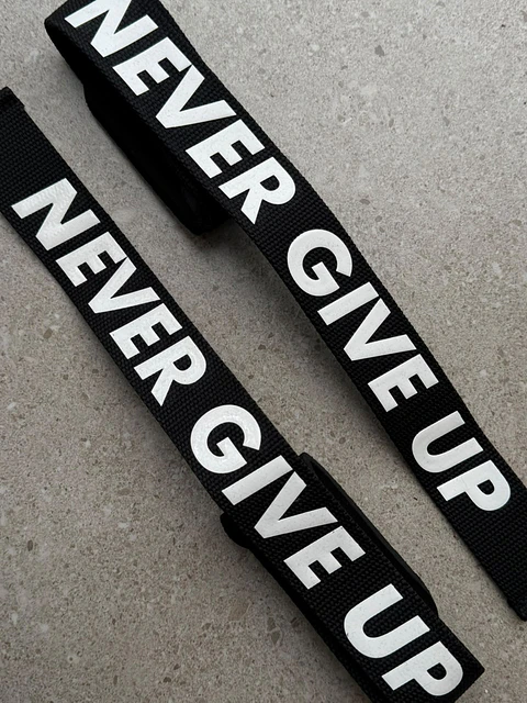 Straps de Agarre Negros "Never Give Up"