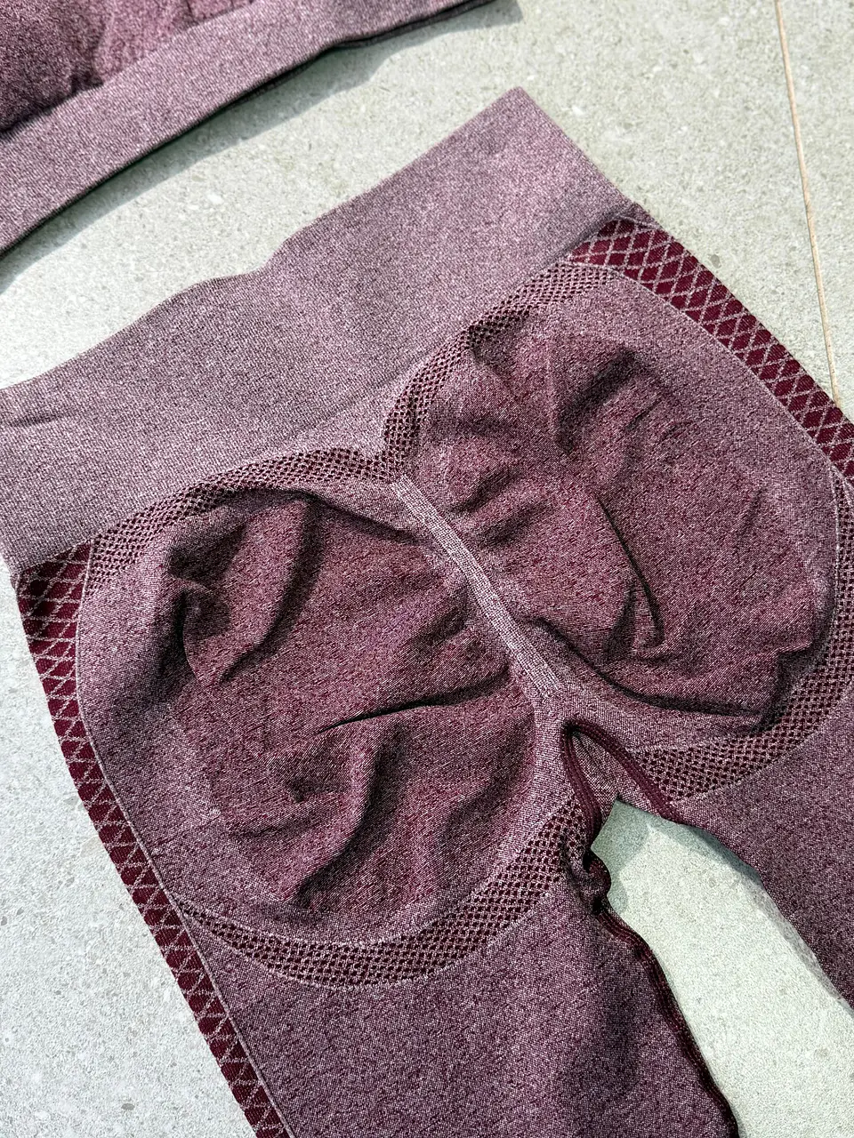 Set Deportivo Jaspeado – Peto Espalda Cruzada + Calza Push-Up 4