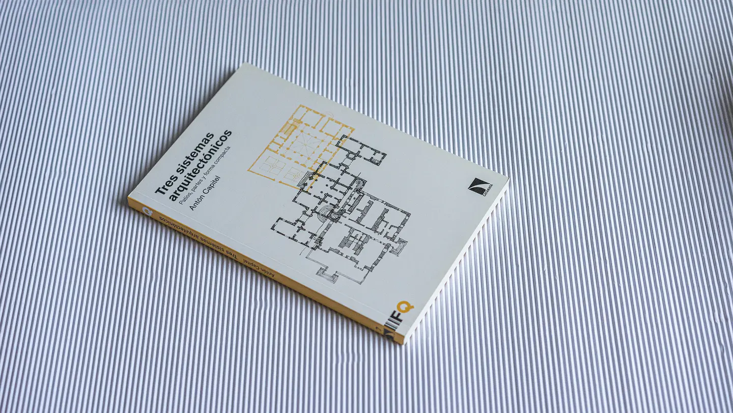Tres sistemas arquitectónicos 1