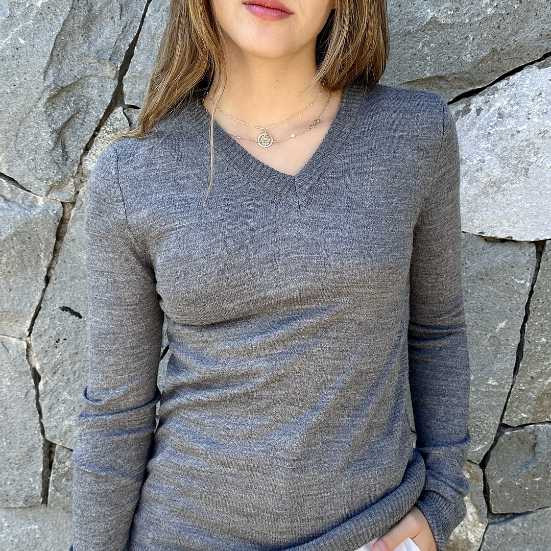 Sweater Cuello en V 11