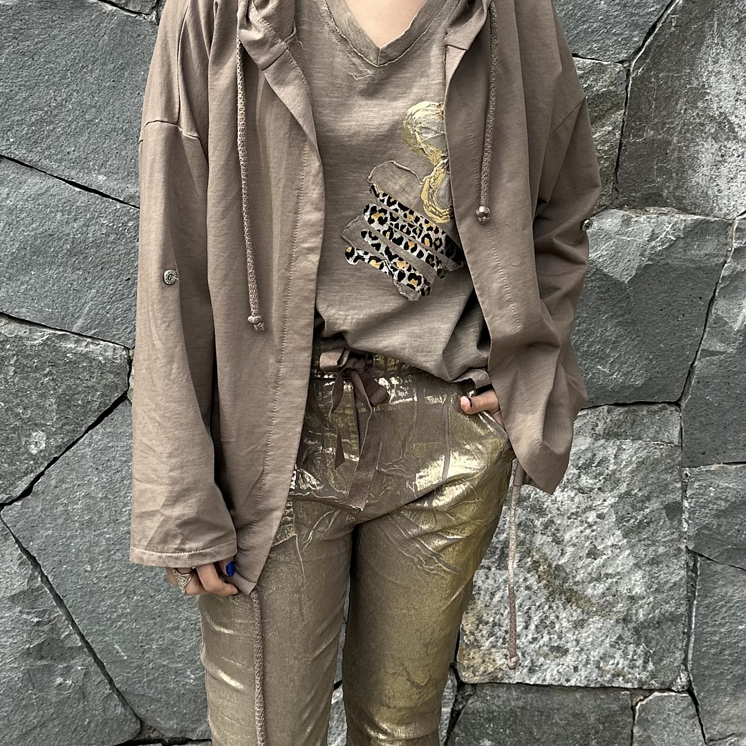 Jogger Ecocuero con Cinturón 18