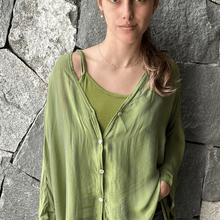 Blusa  Seda Botones  y Polera  3