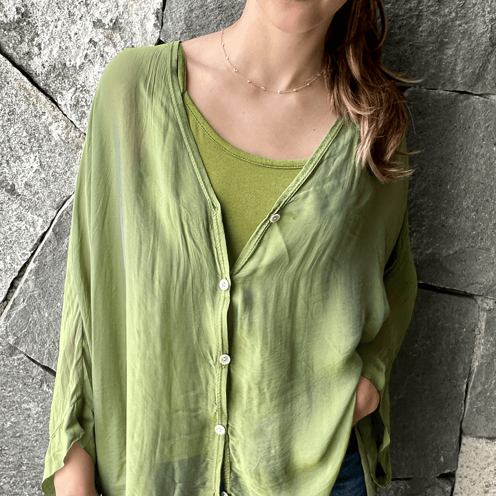 Blusa  Seda Botones  y Polera  8