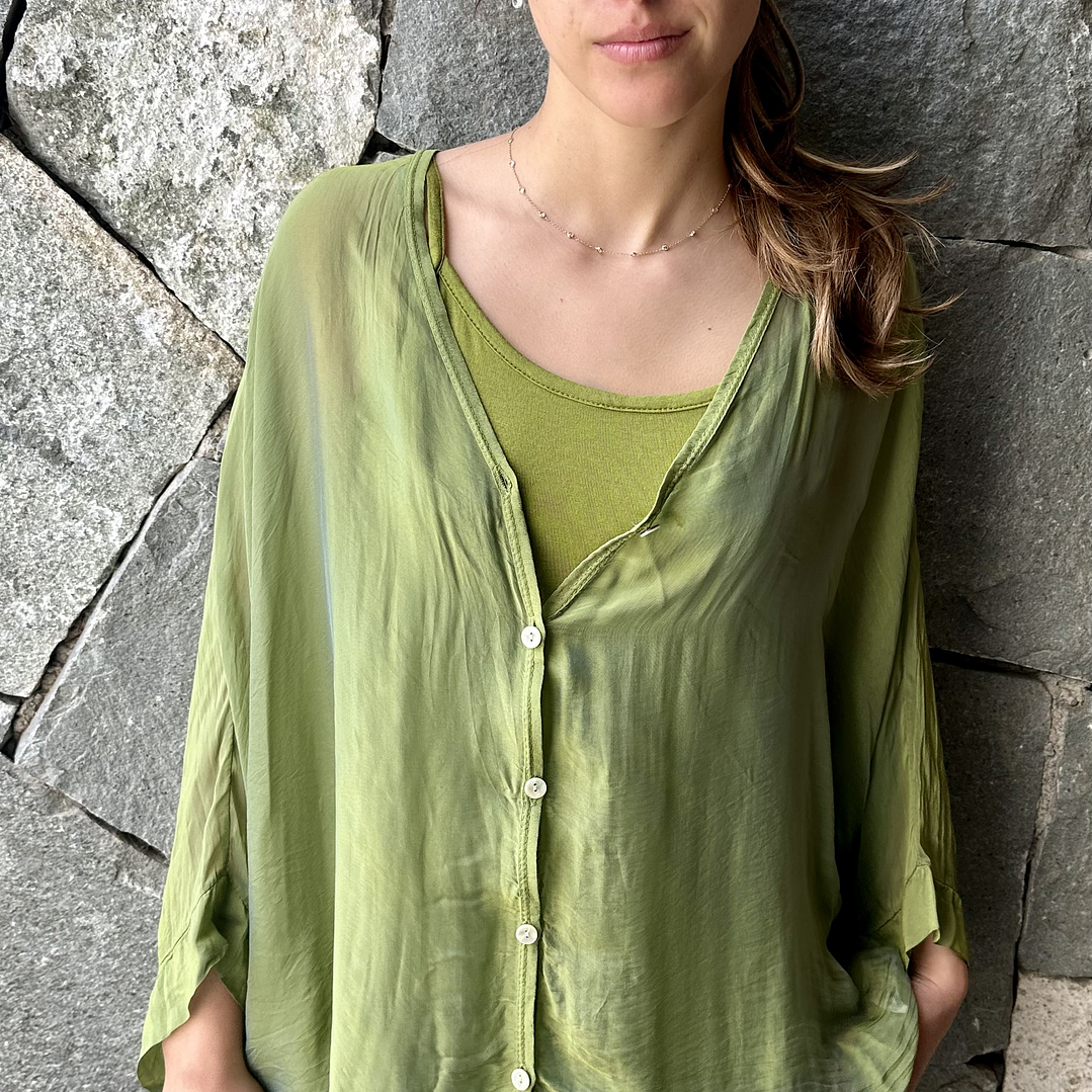 Blusa  Seda Botones  y Polera  9