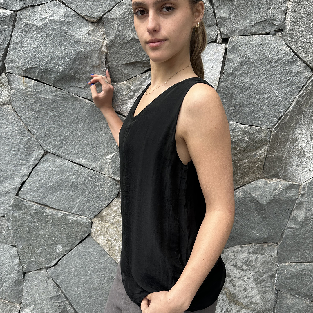 Polera de Seda Sin Mangas 4