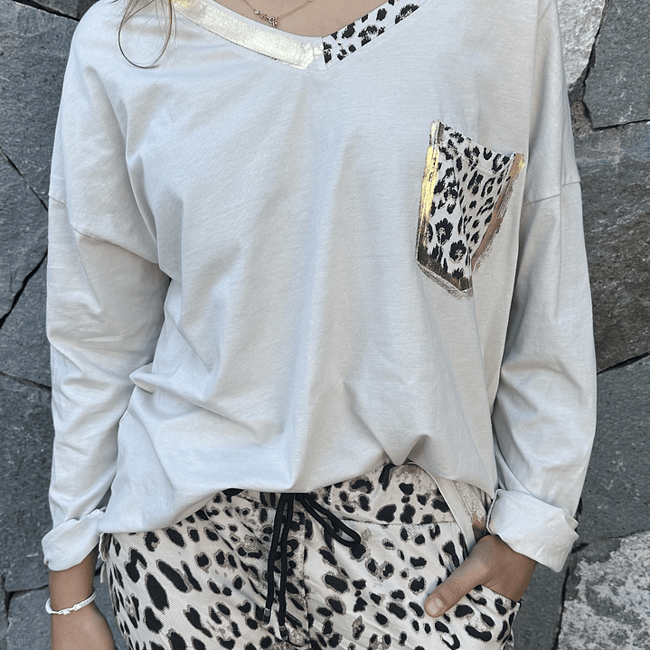 POLERA MANGA LARGA FOLIA/ANIMAL 2