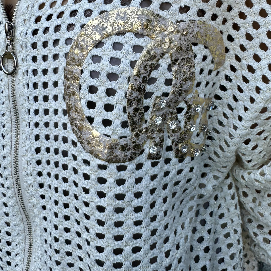 CHAQUETA CON CIERRE  4