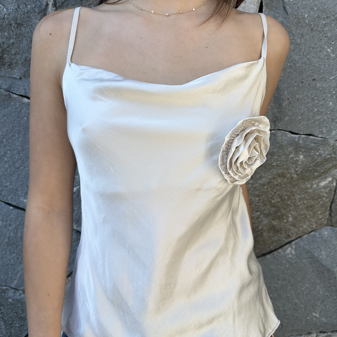 TOP SATINADO FLOR  7