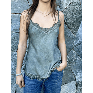 TOP DE SEDA Y ENCAJE 