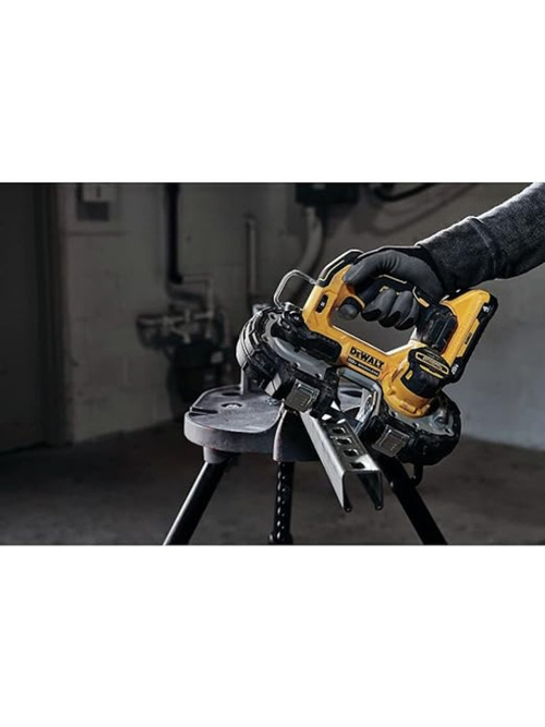 Sierra De Banda Compacta Inalámbrica Dewalt Dcs377b Atomic  5