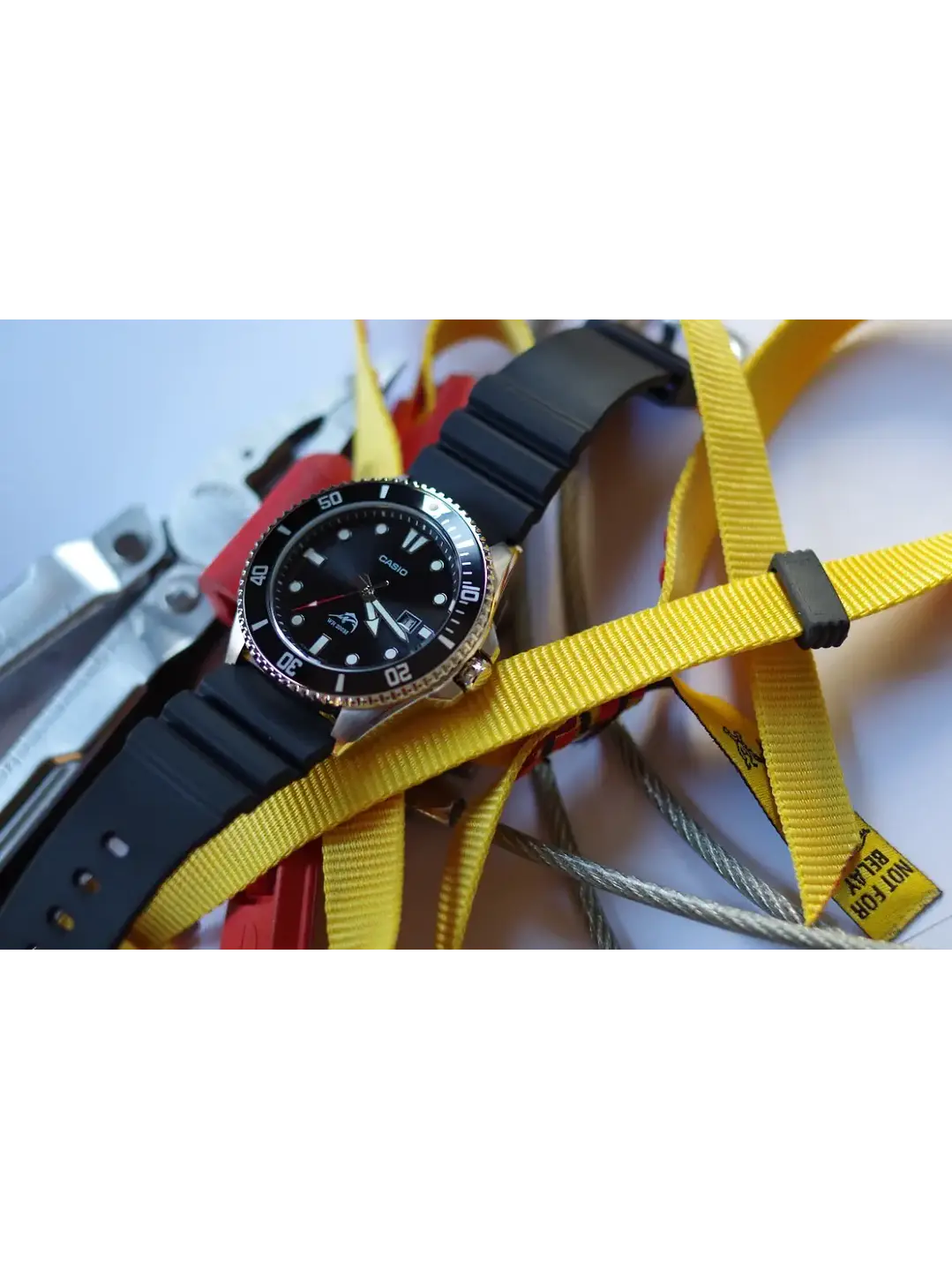 Reloj Casio Marlin Duro Mdv-106 Hombre Resina Negro, 200 mts Chile 5