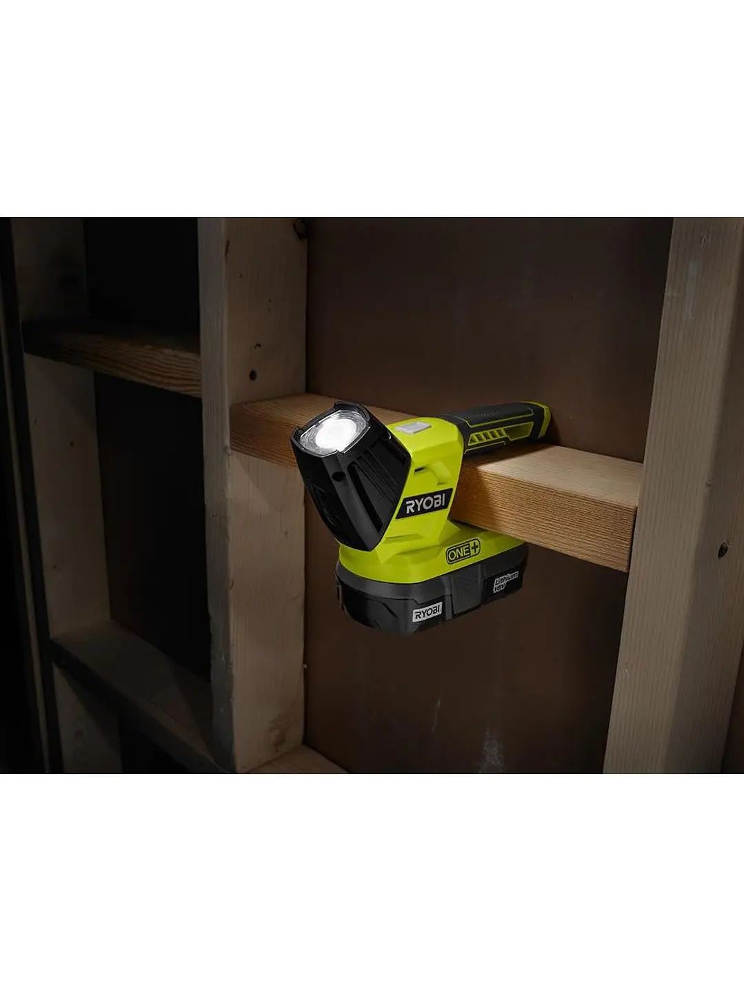 Luz Trabajo Linterna Ryobi Para Baterías 18v P705 Chile 2