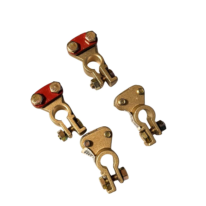 SET DE 2 BORNES DE CAMION  1