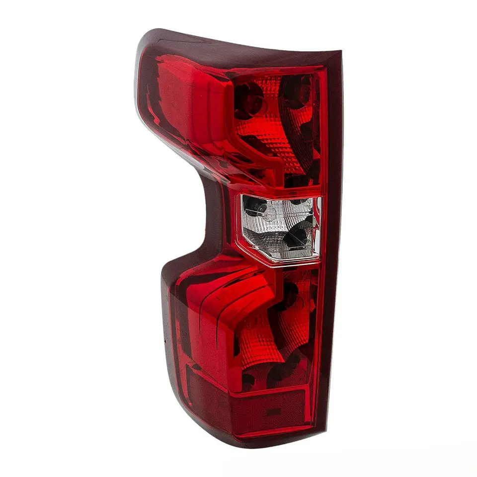 Farol Led Trasero Izquierdo Chevrolet Silverado 2019 a 2025 1