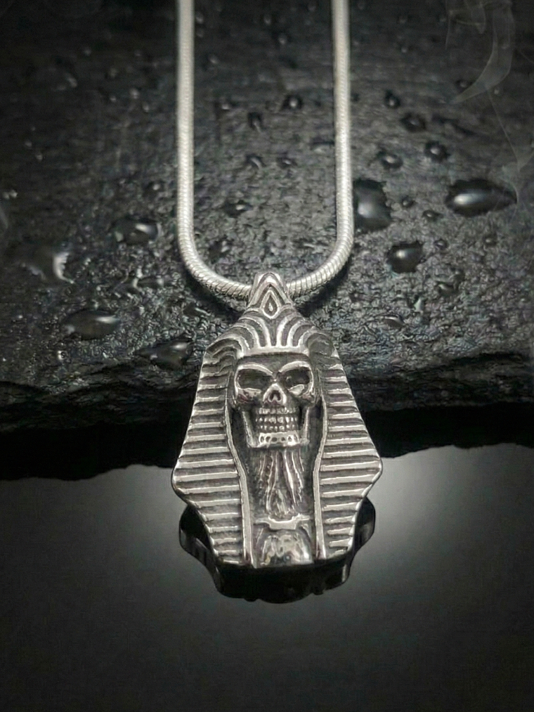 Pharaoh Skull Necklace 2