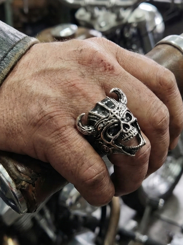 Anel Horned Skull 3
