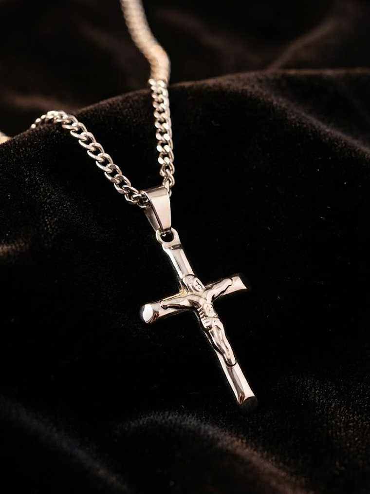 Slim Crucifix Necklace 1