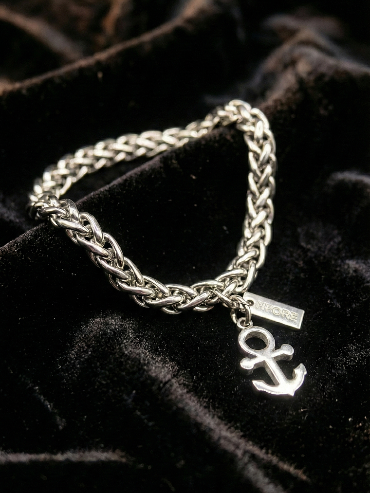 Anchor Bracelet 1