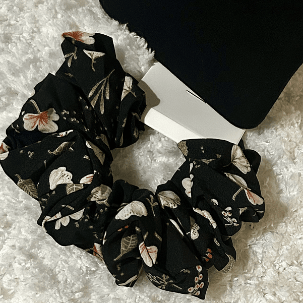 Scrunchie - Elástico preto 1