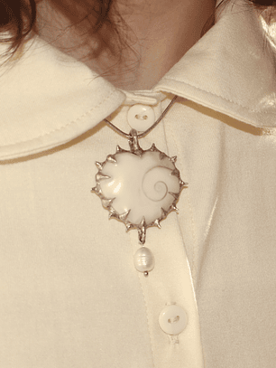 Collar concha corazón 