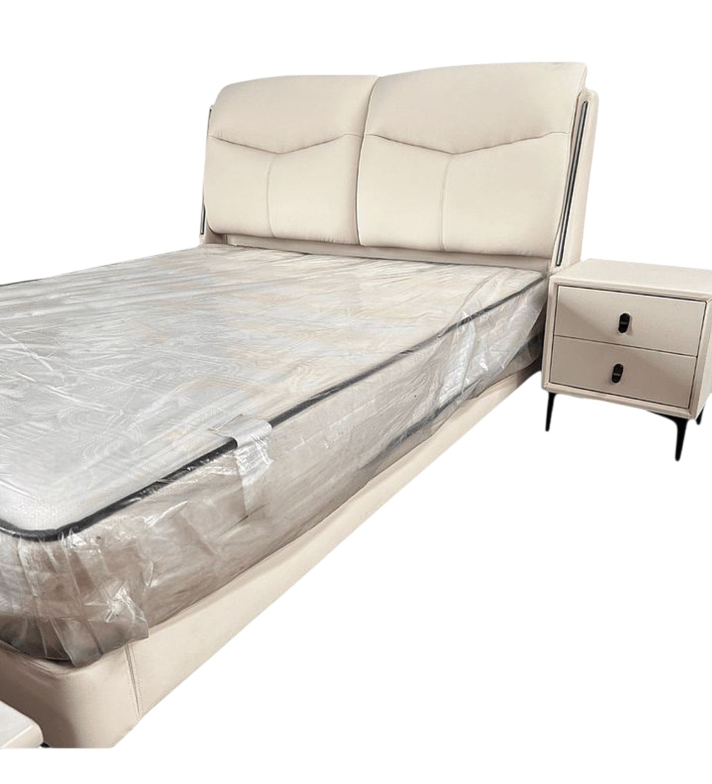 CAMA ESTILO ITALIANO CON RESPALDO DE LUCES