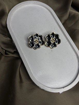 AROS FLOR NEGRA ELEGANTE