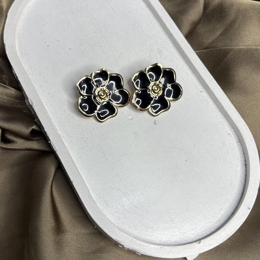 AROS FLOR NEGRA ELEGANTE 4