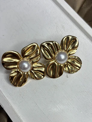 AROS FLOR PERLA DORADA 2