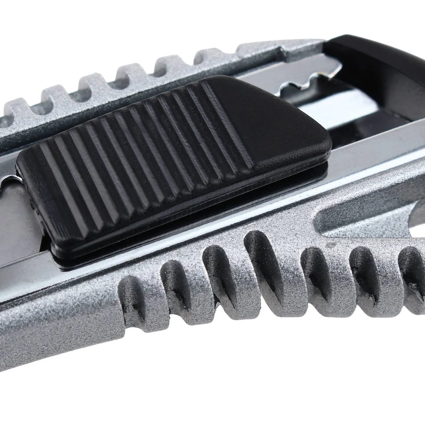 Cuchillo Cartonero Cutter 18mm Metalico Pacific 2