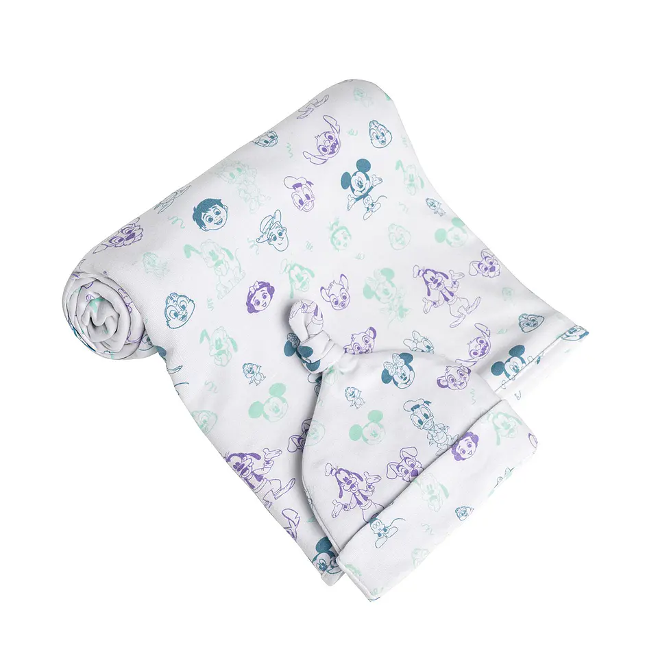 Set Mantita Envolvente y Gorrito Disney 100 1