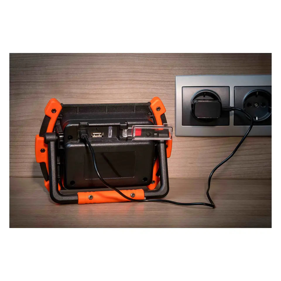 Luz de trabajo COB 10W Recargable Magnética W050 Peka 9