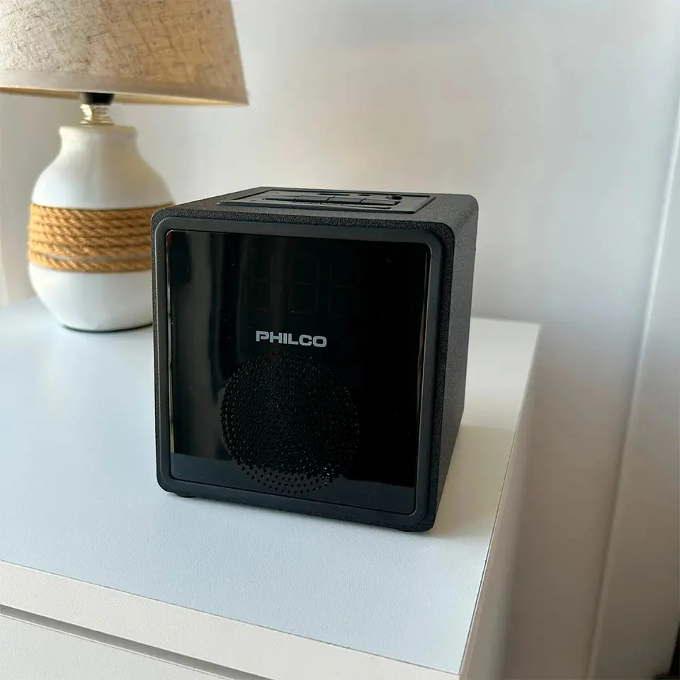 Radio Reloj Despertador 0.9” Bluetooth Philco PAR3206BT 2