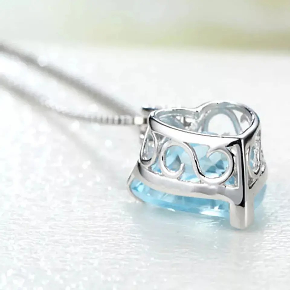 Collar Corazon Cristal Celeste 3