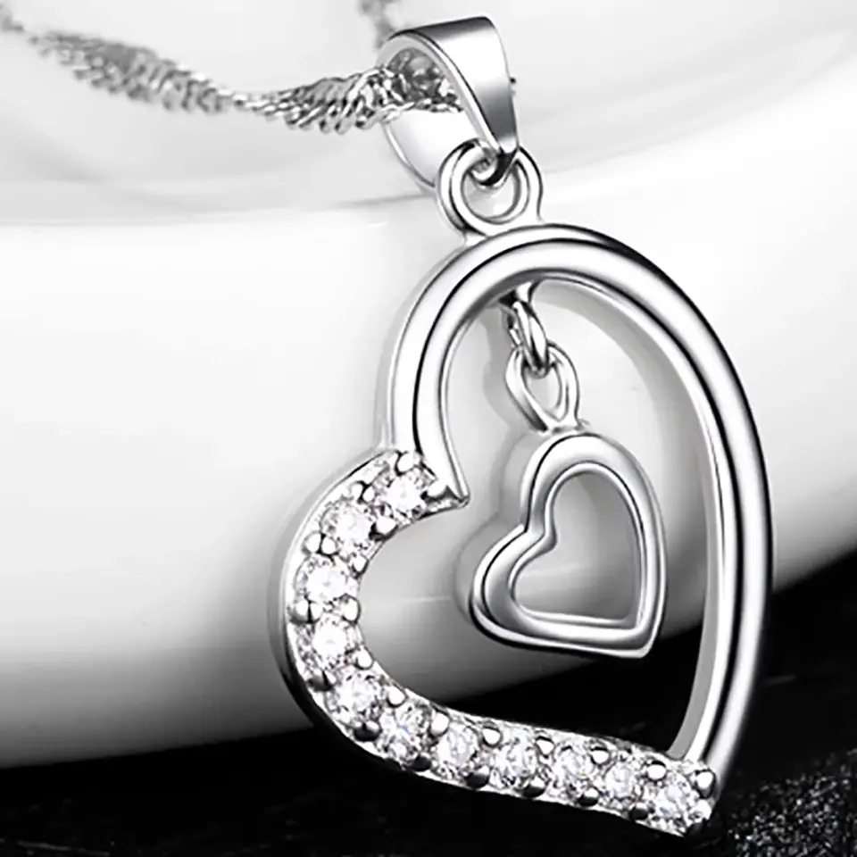 Collar Doble Corazon Interior Plateado 4