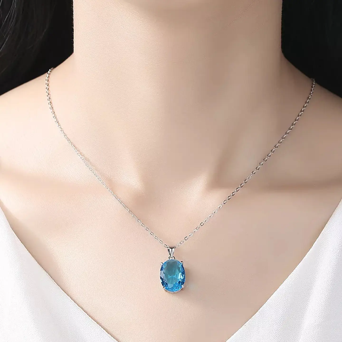 Collar Cristal Ovalo Azul 3